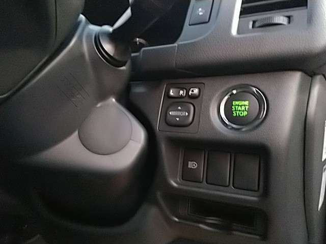 TOYOTA HIACE van 4WD 2025