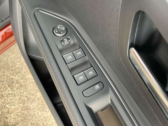 PEUGEOT PEUGEOT 5008 2022