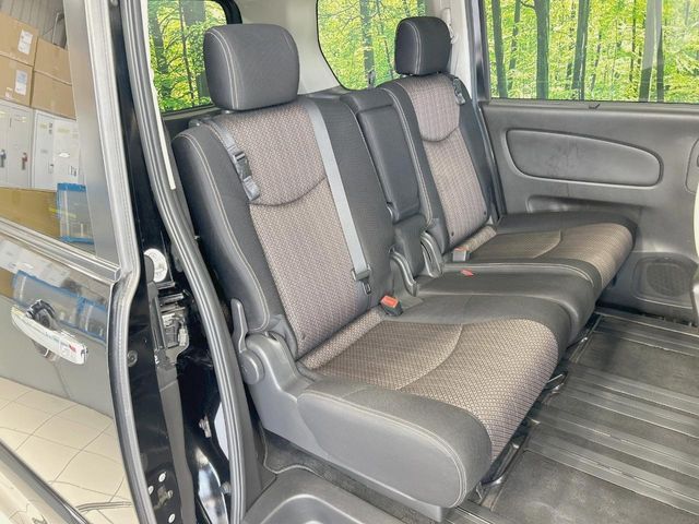 NISSAN SERENA  S-HYBRID 2013