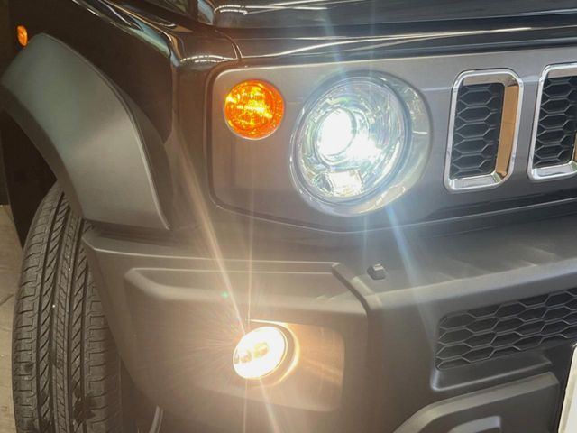 SUZUKI JIMNY NOMADE 2025