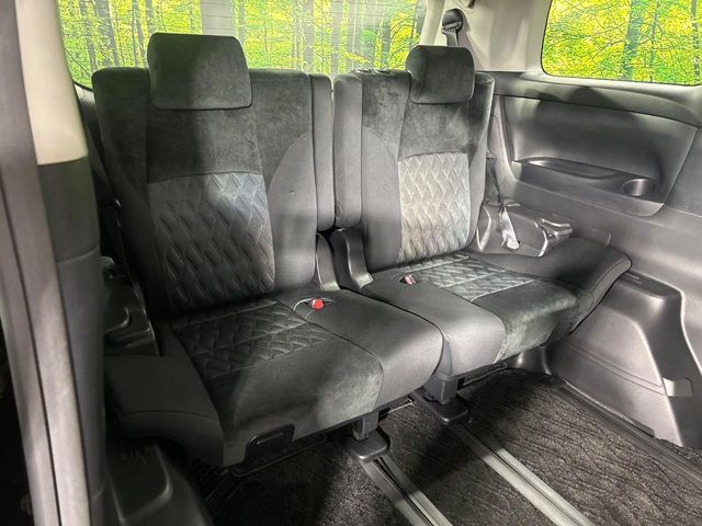 TOYOTA ALPHARD 4WD 2020