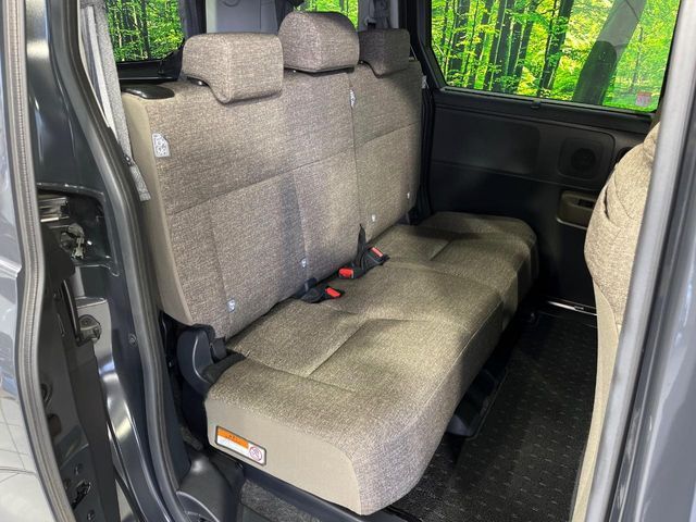 TOYOTA SIENTA HYBRID 2023