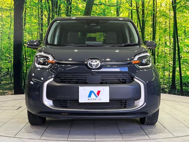 TOYOTA SIENTA HYBRID 2023