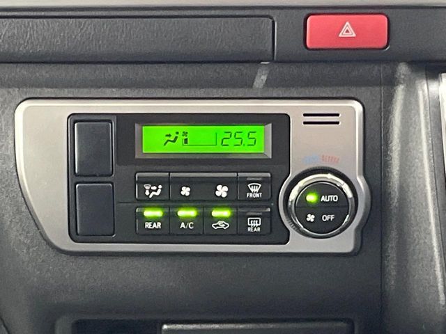 TOYOTA HIACE van 2WD 2025