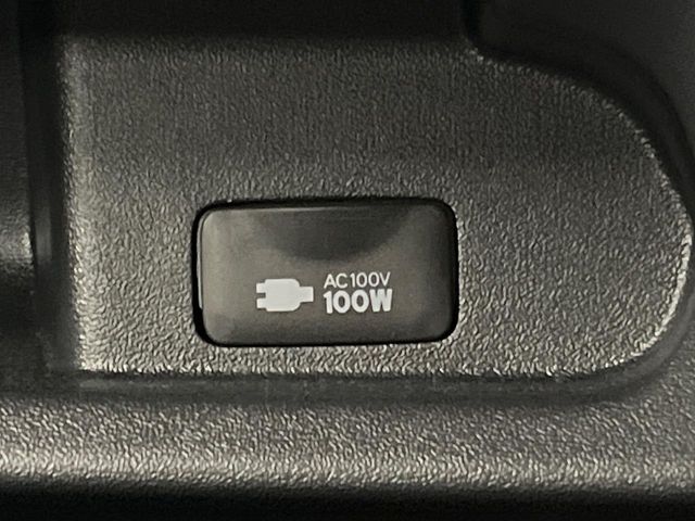 TOYOTA HIACE van 2WD 2025