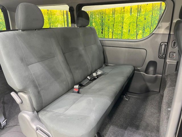 TOYOTA HIACE van 2WD 2025