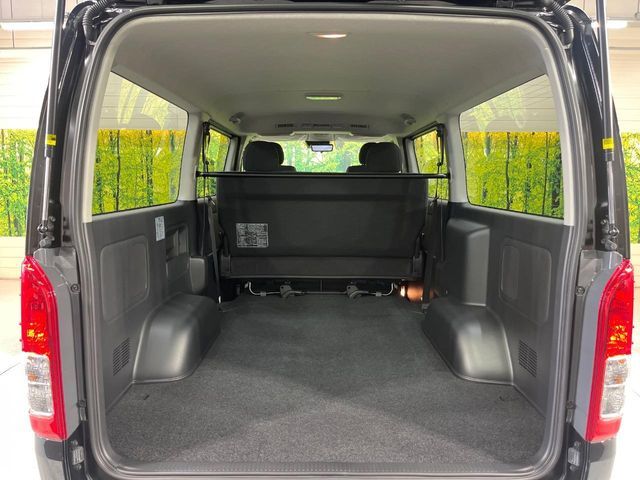 TOYOTA HIACE van 2WD 2025