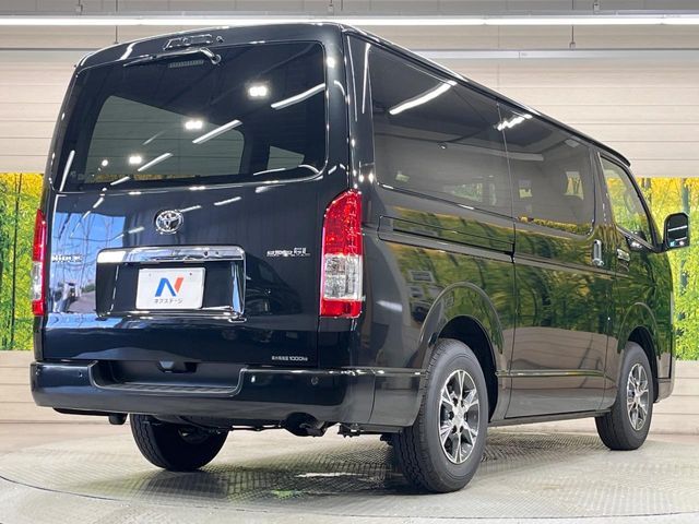 TOYOTA HIACE van 2WD 2025