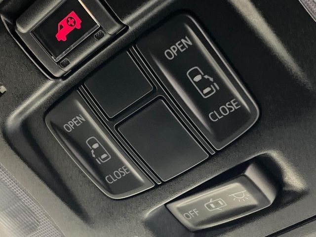 TOYOTA VELLFIRE 2018