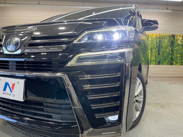 TOYOTA VELLFIRE 2018