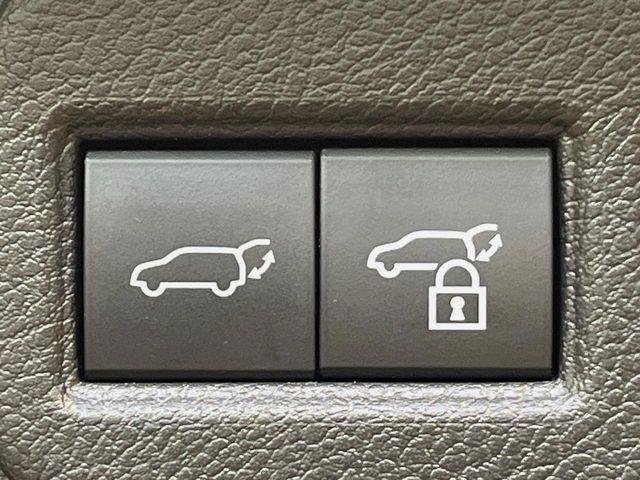 TOYOTA HARRIER HYBRID 2020