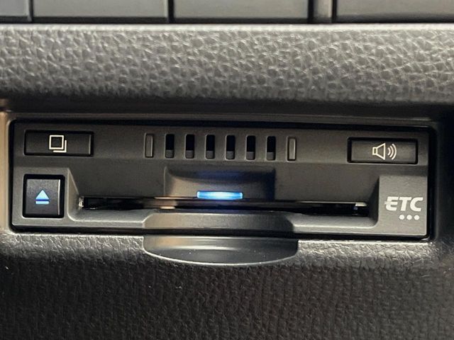 TOYOTA HARRIER HYBRID 2020