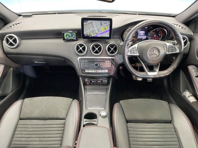 MERCEDES BENZ MERCEDES BENZ A class 2017