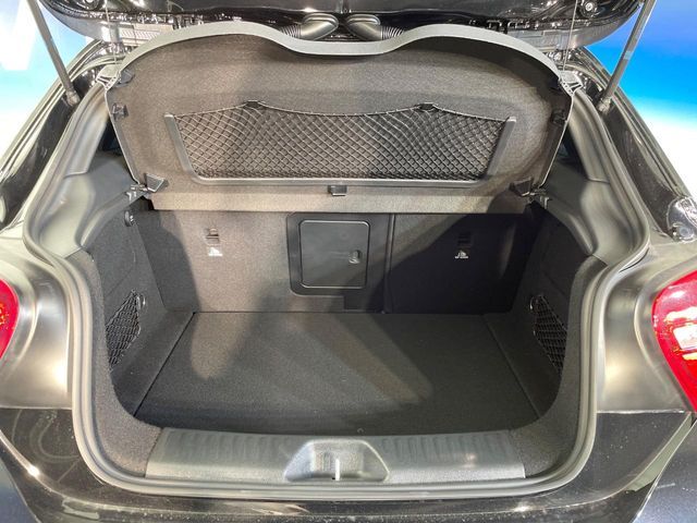 MERCEDES BENZ MERCEDES BENZ A class 2017