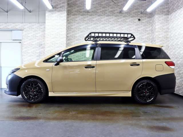 TOYOTA WISH 2012