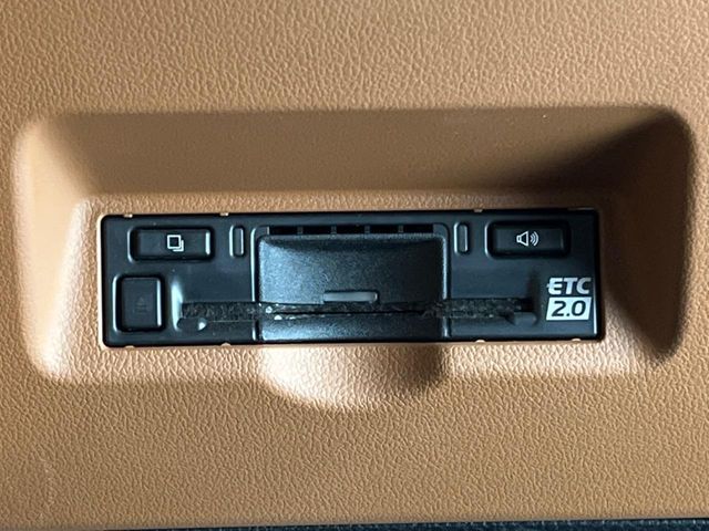 TOYOTA VELLFIRE  HYBRID 2023