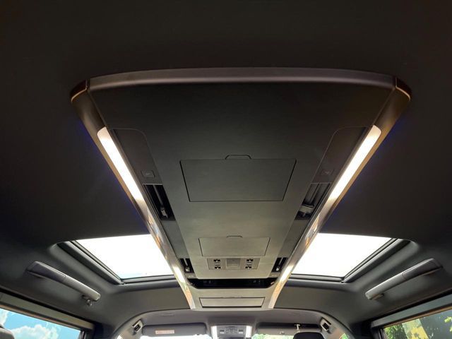 TOYOTA VELLFIRE  HYBRID 2024