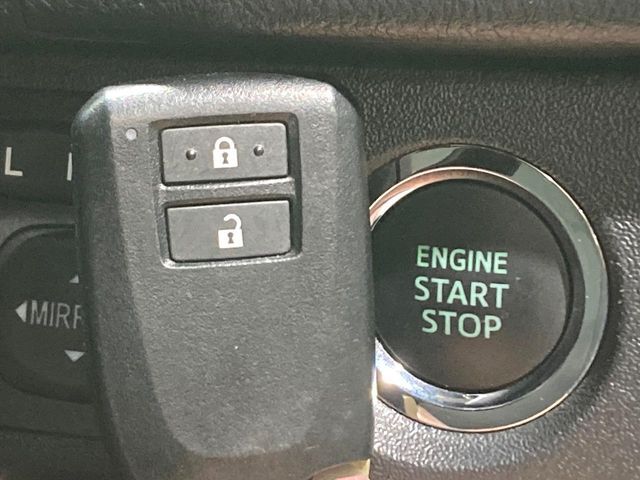 TOYOTA HIACE van 4WD 2024