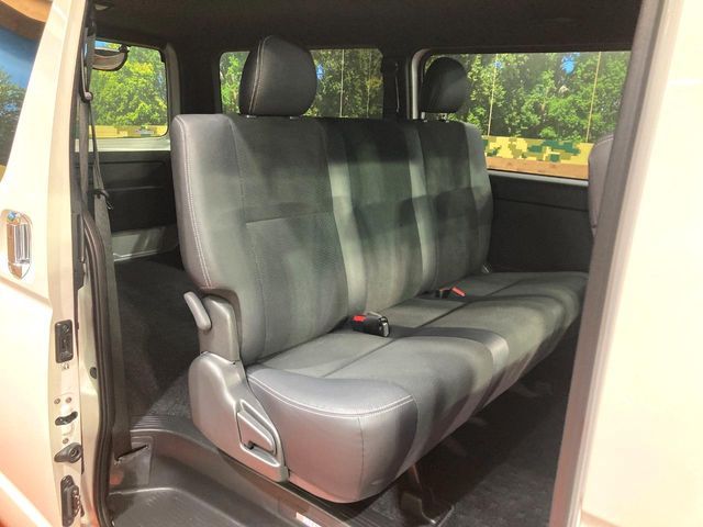 TOYOTA HIACE van 4WD 2024