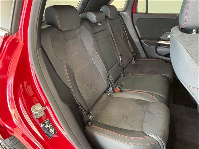 MERCEDES BENZ MERCEDES BENZ GLA class 2023