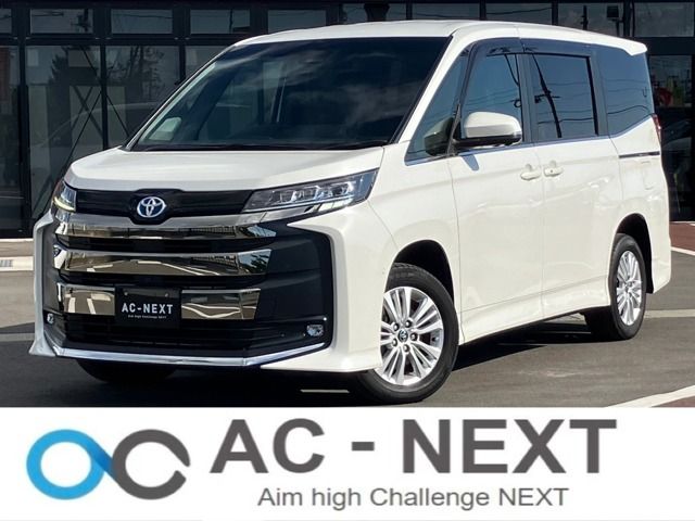 TOYOTA NOAH HYBRID 4WD 2023