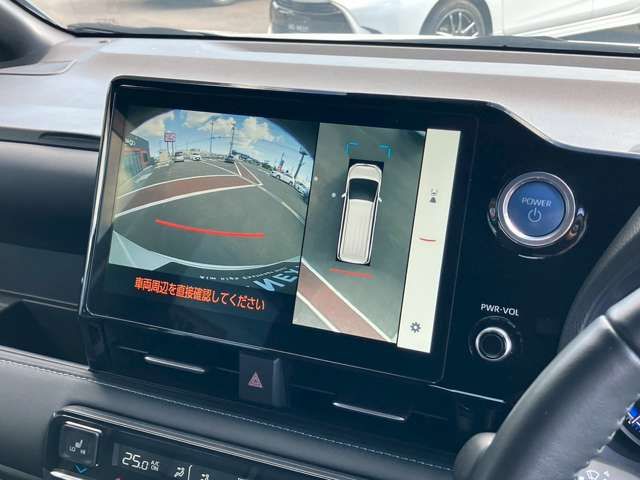 TOYOTA NOAH HYBRID 4WD 2023