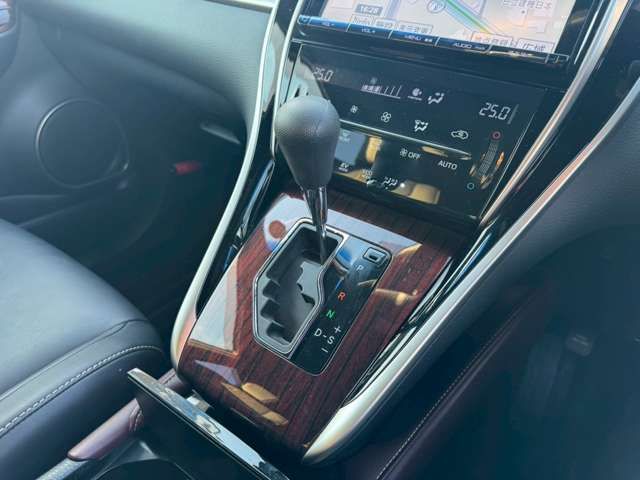 TOYOTA HARRIER HYBRID 2014