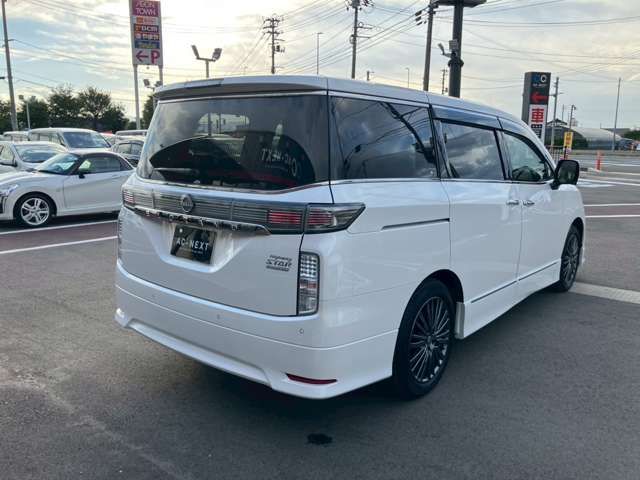 NISSAN ELGRAND 2024