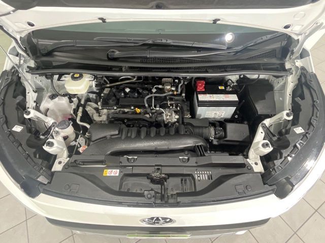 TOYOTA VOXY 4WD 2024