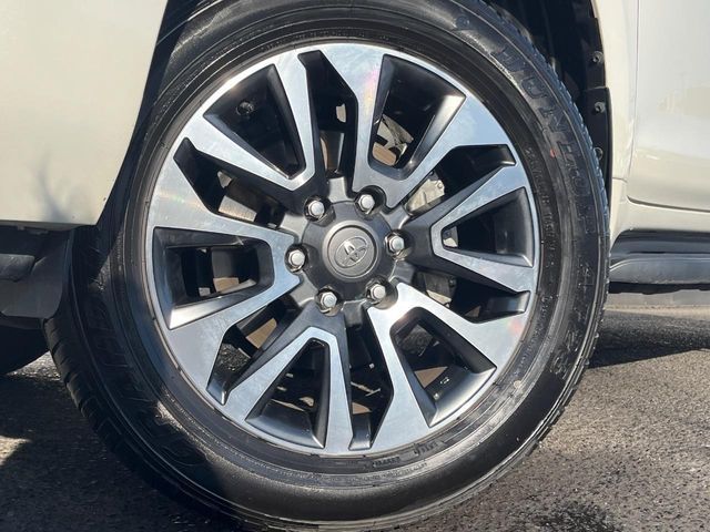 TOYOTA LANDCRUISER PRADO 2022