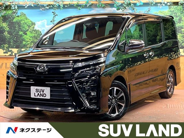 TOYOTA VOXY 2018
