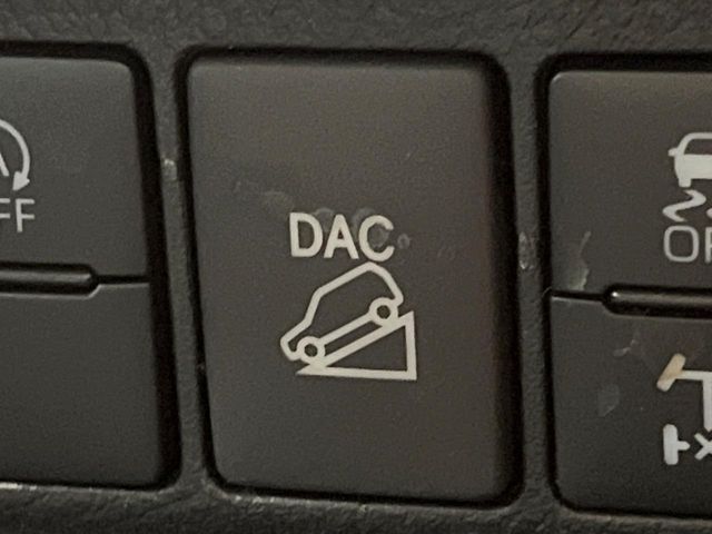 TOYOTA HILUX 4WD 2024