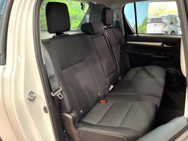 TOYOTA HILUX 4WD 2024