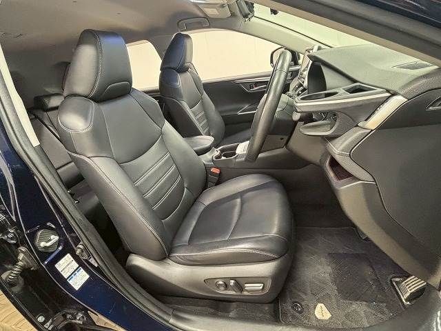 TOYOTA RAV4 4WD 2019