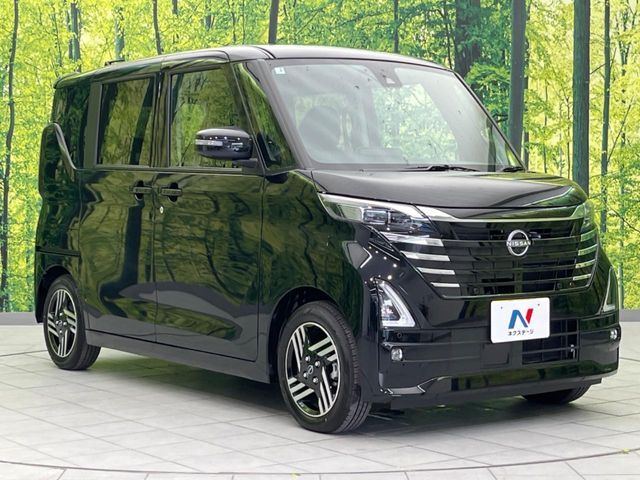 NISSAN ROOX 2025