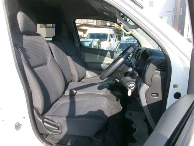 NISSAN NV350 CARAVAN 2020