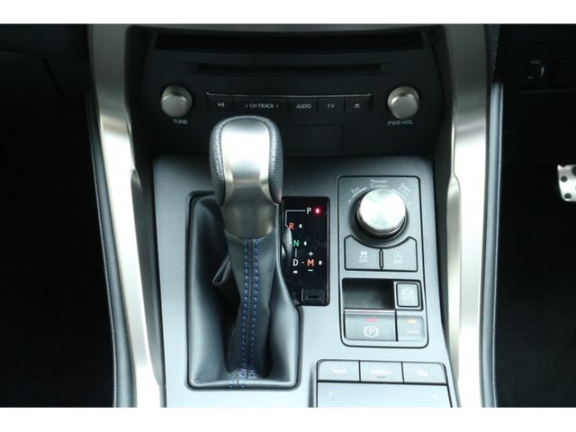 TOYOTA LEXUS NX300 AWD 2020