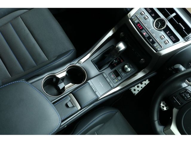 TOYOTA LEXUS NX300 AWD 2020