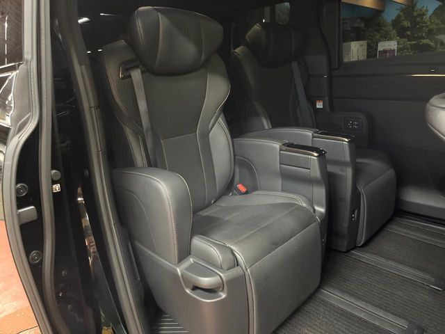 TOYOTA ALPHARD 2024