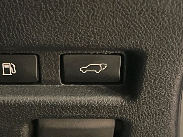 TOYOTA LEXUS UX200 2018