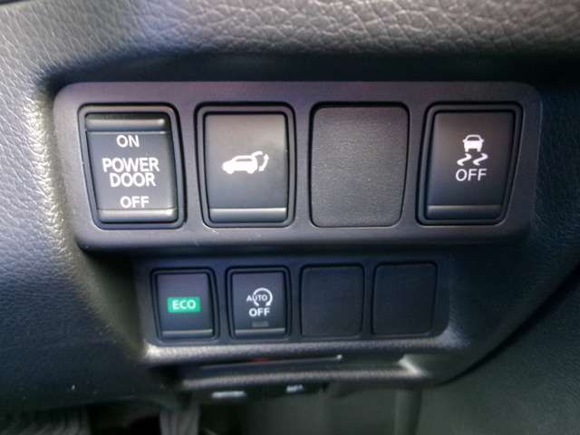 NISSAN X-TRAIL 2WD 2017