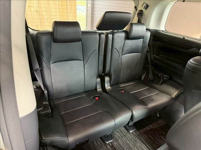 TOYOTA VELLFIRE 2019