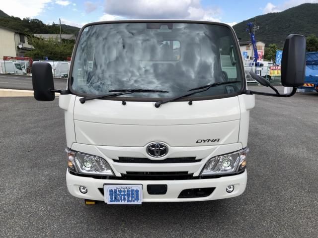 TOYOTA DYNA 2025