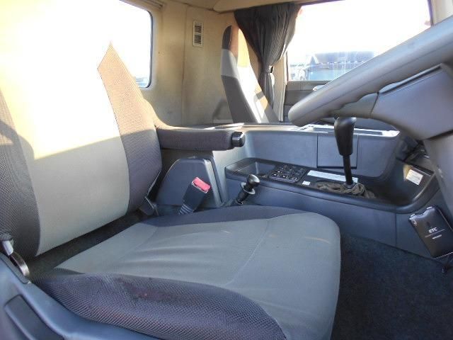 MITSUBISHI FUSOU SUPER GREAT 2013