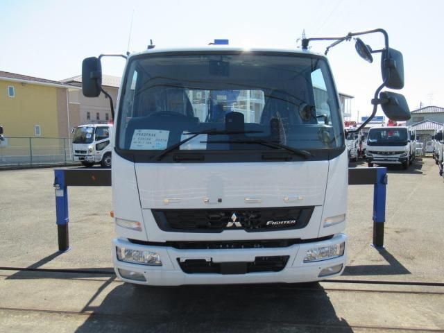 MITSUBISHI FUSOU FIGHTER 2025