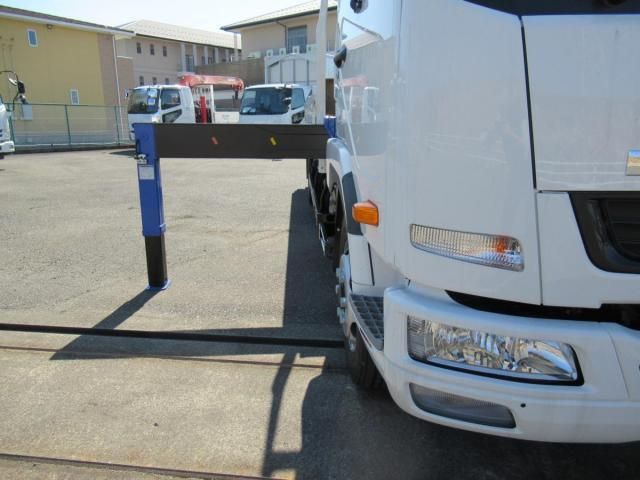 MITSUBISHI FUSOU FIGHTER 2025