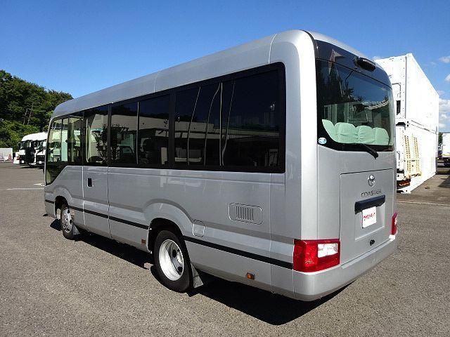 TOYOTA COASTER 2023