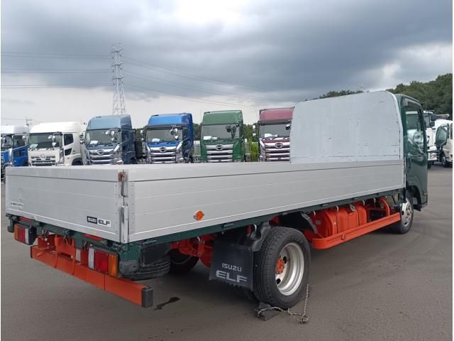 ISUZU ELF 2015