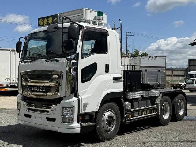 ISUZU GIGA 2017