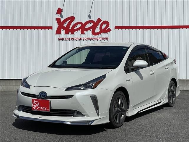 TOYOTA PRIUS 2019